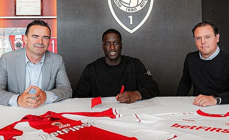 El Borussia ya descartó a Coulibaly el año pasado antes de cederlo al Royal Amberes El Borussia ya descartó a Coulibaly el año pasado antes de cederlo al Royal Amberes