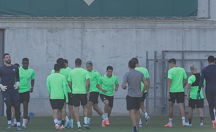 Johnny Cardoso se reincorpora con el Betis Johnny Cardoso se reincorpora con el Betis