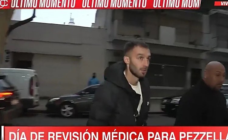Pezzella pasa el reconocimiento médico en Argentina para fichar por River Plate Pezzella pasa el reconocimiento médico en Argentina para fichar por River Plate