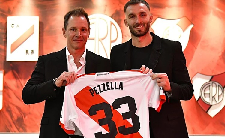 Pezzella se muestra agradecido con el Betis: «Respetaron mucho mis ganas de volver a casa» Pezzella se muestra agradecido con el Betis: «Respetaron mucho mis ganas de volver a casa»