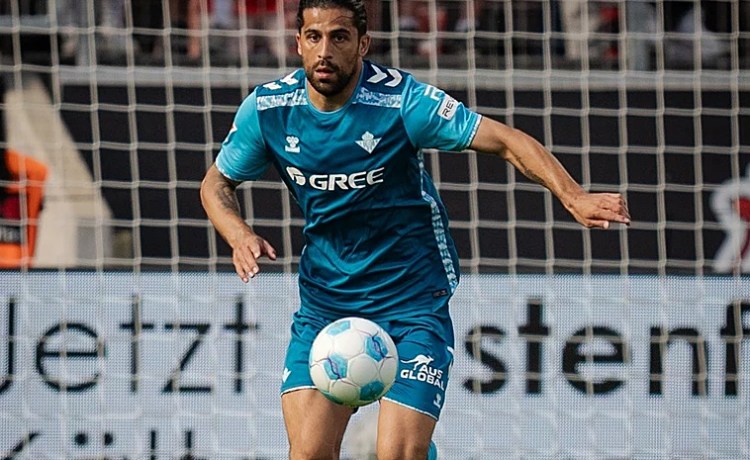 Ricardo Rodríguez debuta con el Betis como central Ricardo Rodríguez debuta con el Betis como central