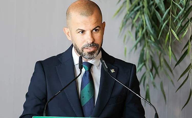 Manu Fajardo apuesta por Mendy: «El Betis tiene que poner en valor a los que vienen desde abajo» Manu Fajardo apuesta por Mendy: «El Betis tiene que poner en valor a los que vienen desde abajo»
