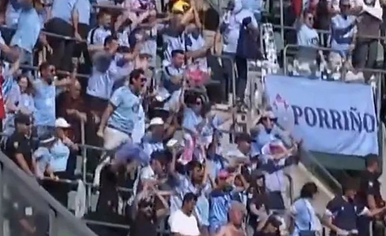 La pancarta del Celta en el campo del Betis que confundió a la Policía Nacional La pancarta del Celta en el campo del Betis que confundió a la Policía Nacional