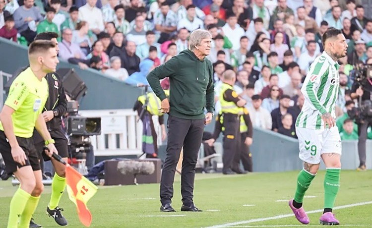 Pellegrini, autocrítico: «Me dejó contento el funcionamiento y amargado el resultado» Pellegrini, autocrítico: «Me dejó contento el funcionamiento y amargado el resultado»
