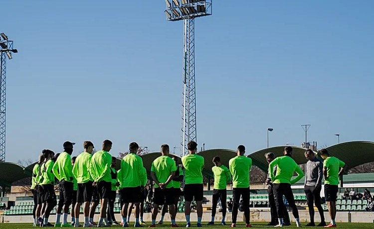 El Betis presume de nuevas instalaciones en la ciudad deportiva Luis del Sol El Betis presume de nuevas instalaciones en la ciudad deportiva Luis del Sol