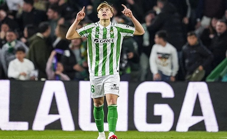 Jesús Rodríguez: «No por subir al primer equipo y marcar voy a cambiar mi forma de ser» Jesús Rodríguez: «No por subir al primer equipo y marcar voy a cambiar mi forma de ser»