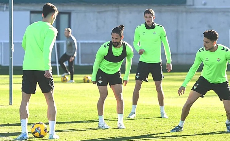 Juanmi ya no se entrena con el Betis dado que su fichaje por el Getafe está al caer Juanmi ya no se entrena con el Betis dado que su fichaje por el Getafe está al caer