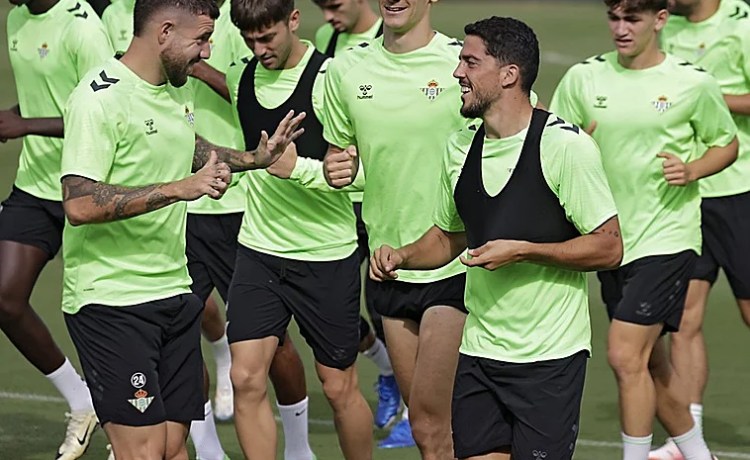 Fornals no regresará hasta que no esté recuperado al cien por cien Fornals no regresará hasta que no esté recuperado al cien por cien
