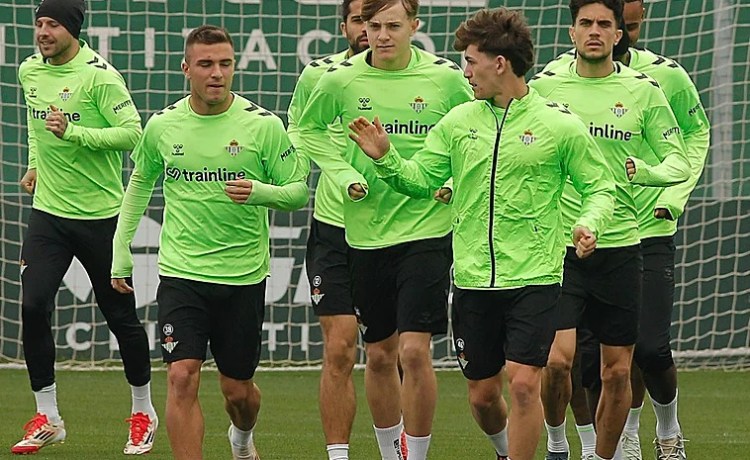 Pablo García continúa en la dinámica del primer equipo antes del Betis – Las Palmas Pablo García continúa en la dinámica del primer equipo antes del Betis – Las Palmas