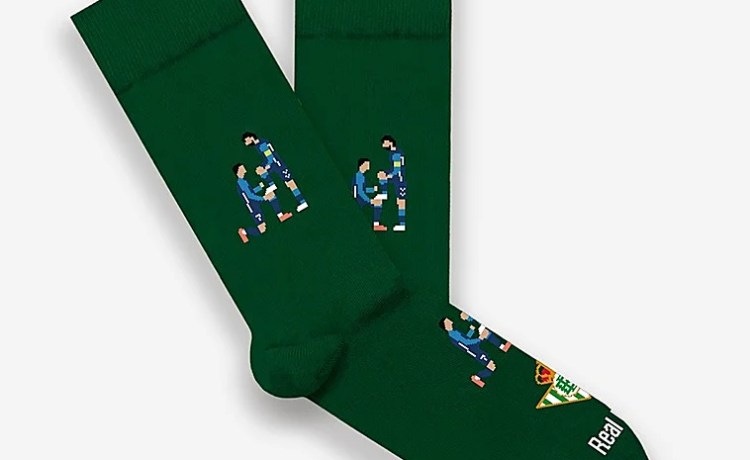 Los calcetines de Pepe Pinreles con la celebración de Isco y Antony Los calcetines de Pepe Pinreles con la celebración de Isco y Antony