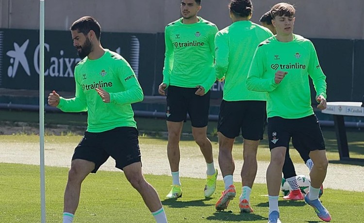 Alineaciones oficiales del Jagiellonia – Betis de la UEFA Conference League 2024-2025: onces y banquillo de suplentes Alineaciones oficiales del Jagiellonia – Betis de la UEFA Conference League 2024-2025: onces y banquillo de suplentes