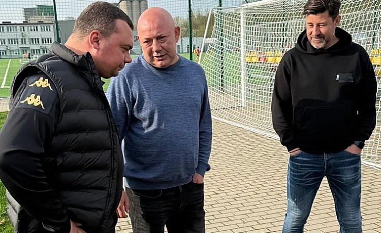 Kowalczyk, ex del Betis, presente en el último entrenamiento del Jagiellonia antes del partido Kowalczyk, ex del Betis, presente en el último entrenamiento del Jagiellonia antes del partido