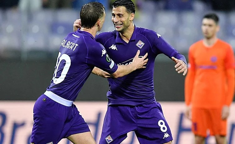 La Fiorentina saca pecho pero ve al Betis un rival «fuerte» en la batalla por alcanzar la final de la Conference La Fiorentina saca pecho pero ve al Betis un rival «fuerte» en la batalla por alcanzar la final de la Conference