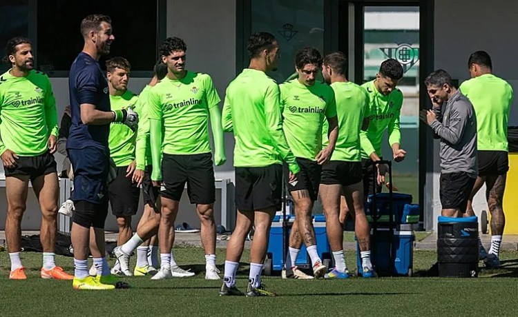 Pellegrini define el plan para recibir a la Fiorentina Pellegrini define el plan para recibir a la Fiorentina