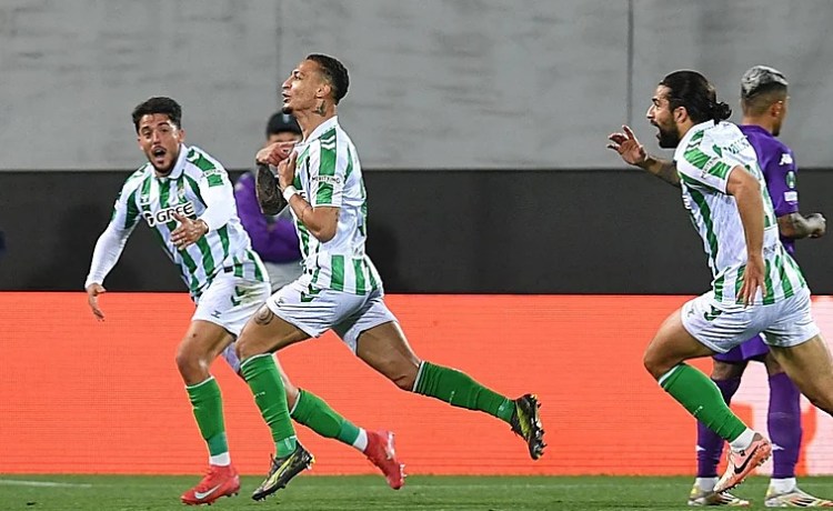 El golazo de Antony en el 0-1 en el Fiorentina – Betis El golazo de Antony en el 0-1 en el Fiorentina – Betis