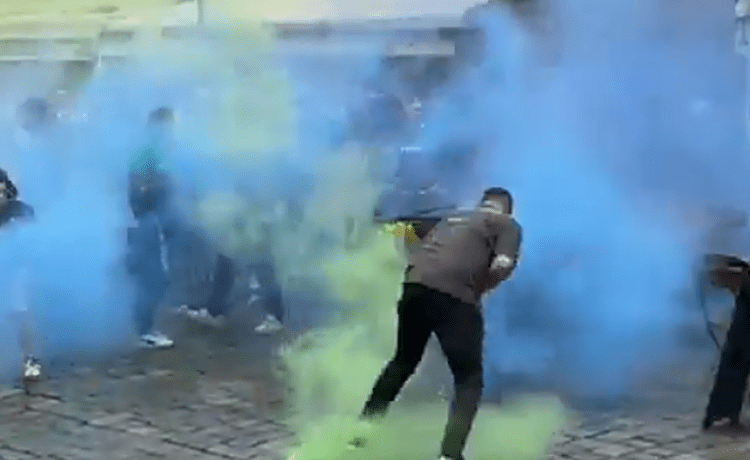 Nueva pelea entre ultras del Betis y del Chelsea a pocas horas de la final de la Conference League Nueva pelea entre ultras del Betis y del Chelsea a pocas horas de la final de la Conference League
