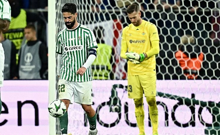Ni con Isco ni por Adrián: El mazo del Chelsea fue demasiado Ni con Isco ni por Adrián: El mazo del Chelsea fue demasiado