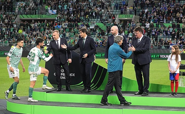 Así es la Europa League 2025-26 para el Betis: formato, fechas, sorteos, calendario y final Así es la Europa League 2025-26 para el Betis: formato, fechas, sorteos, calendario y final