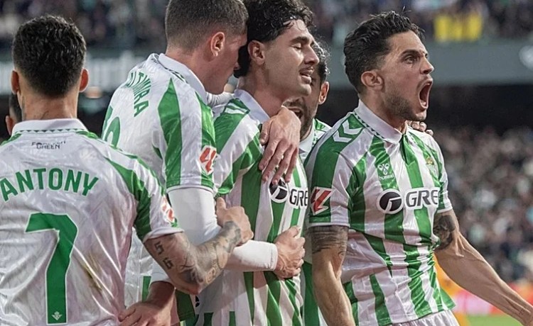 El valor de mercado de la plantilla del Betis, uno de los que más sube de LaLiga El valor de mercado de la plantilla del Betis, uno de los que más sube de LaLiga