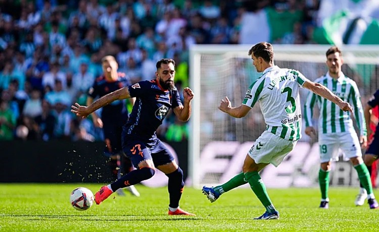 El Celta comienza a asumir que tendrá que pagar por el fichaje de Borja Iglesias El Celta comienza a asumir que tendrá que pagar por el fichaje de Borja Iglesias