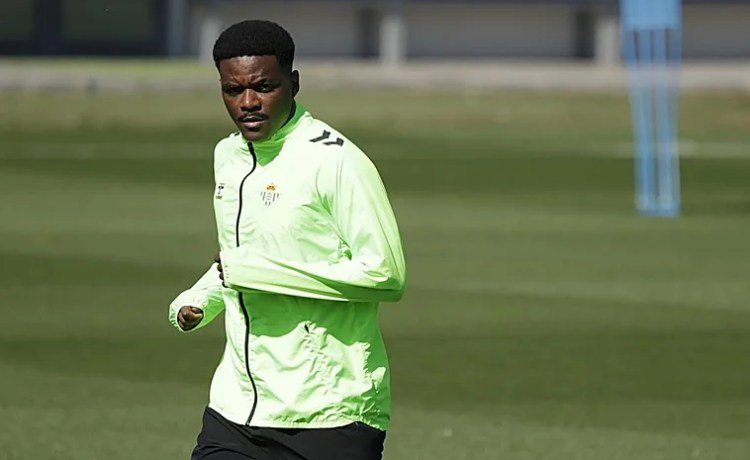 El Betis quiere solucionar ya la salida de William Carvalho El Betis quiere solucionar ya la salida de William Carvalho