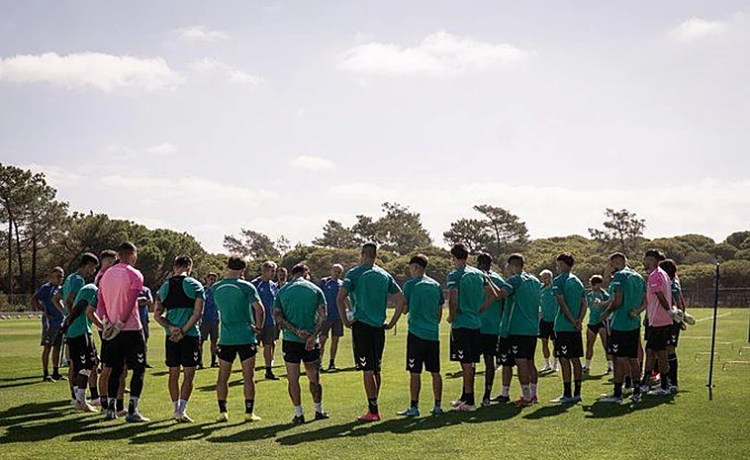 Morante, en el once del Betis para el primer amistoso de pretemporada Morante, en el once del Betis para el primer amistoso de pretemporada