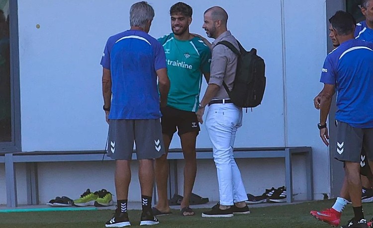 Abde: diálogo con Pellegrini y Fajardo y trabajo en su recuperación Abde: diálogo con Pellegrini y Fajardo y trabajo en su recuperación