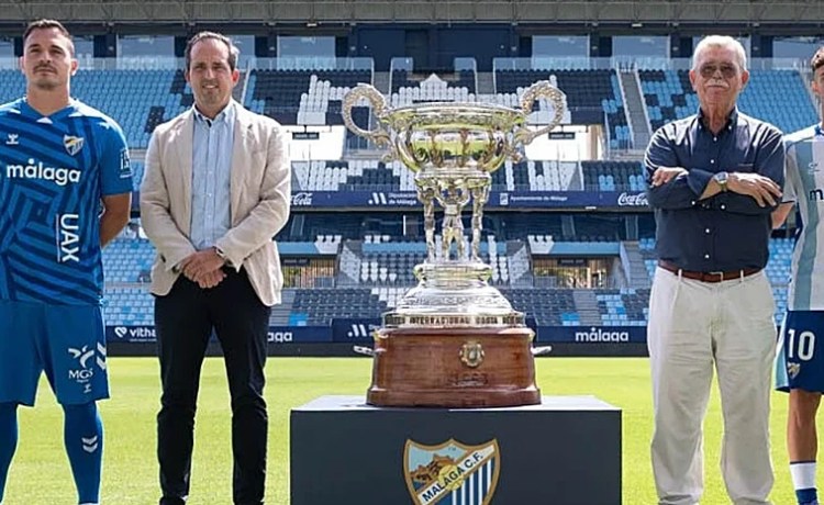 El Betis reserva 5.000 entradas para los béticos que quieran acudir al amistoso contra el Málaga El Betis reserva 5.000 entradas para los béticos que quieran acudir al amistoso contra el Málaga
