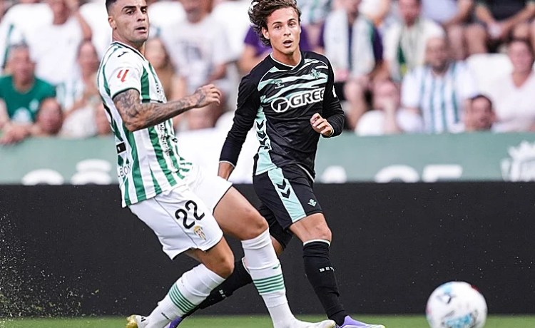 Riquelme deja detalles e Isco arranca como siempre Riquelme deja detalles e Isco arranca como siempre