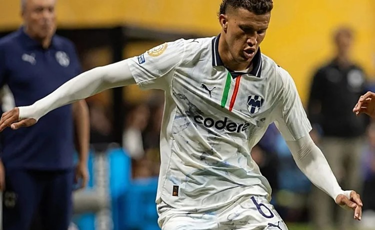 El cambio de vida de Deossa gracias al fútbol: de trabajar como minero a ser un fichaje millonario El cambio de vida de Deossa gracias al fútbol: de trabajar como minero a ser un fichaje millonario