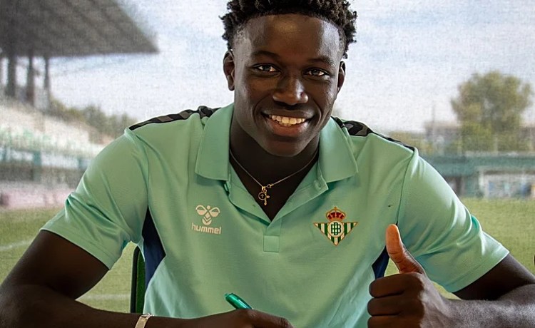 Acuerdo cerrado para el traspaso de Mendy al Rangers Acuerdo cerrado para el traspaso de Mendy al Rangers