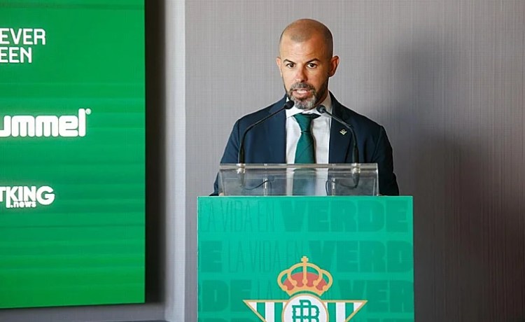 Fajardo descarta que Chimy vaya a salir ahora del Betis Fajardo descarta que Chimy vaya a salir ahora del Betis