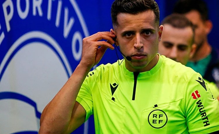 Tres empates seguidos con Víctor García Verdura, árbitro del Betis – Osasuna Tres empates seguidos con Víctor García Verdura, árbitro del Betis – Osasuna