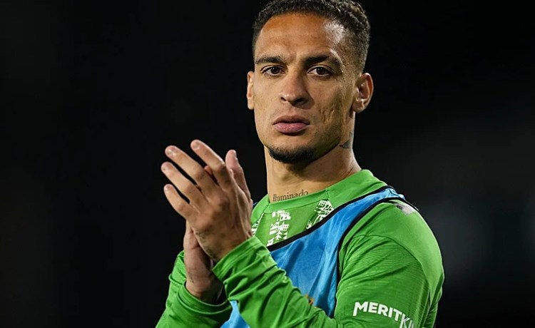 Antony raja del Manchester United: «Nadie me dio los buenos días ni las buenas tardes» Antony raja del Manchester United: «Nadie me dio los buenos días ni las buenas tardes»