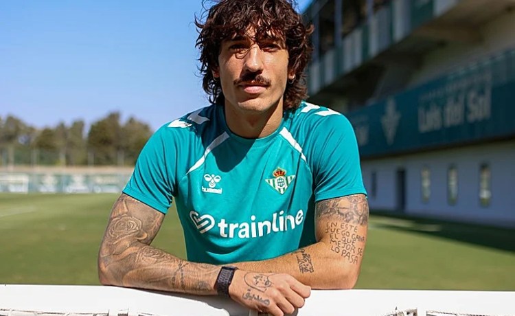 Bellerín: «¿La Champions? Estamos a punto de dar ese pasito y lo podemos dar en cualquier momento» Bellerín: «¿La Champions? Estamos a punto de dar ese pasito y lo podemos dar en cualquier momento»