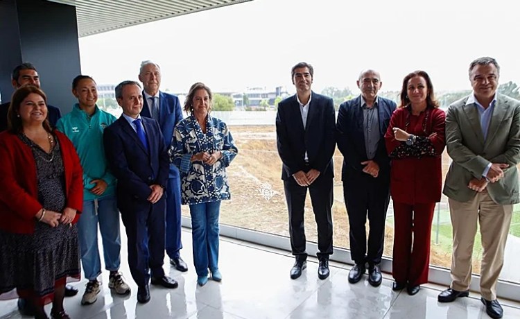 El Betis pone a Sevilla a la vanguardia de la infraestructura para el seguimiento de satélites El Betis pone a Sevilla a la vanguardia de la infraestructura para el seguimiento de satélites