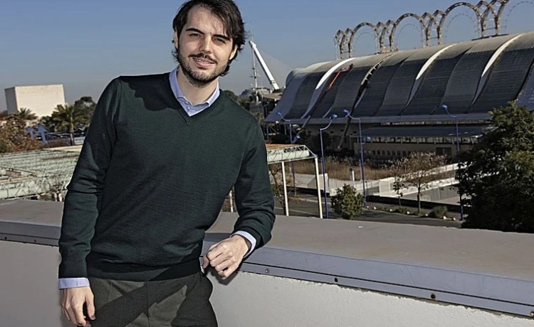 Antonio Caro deja de ser consejero del Betis por razones personales Antonio Caro deja de ser consejero del Betis por razones personales
