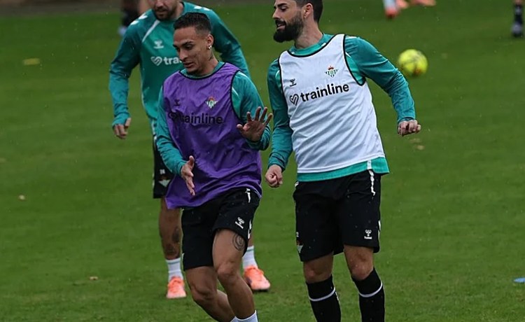 Isco acumula un nuevo entrenamiento y Cucho Hernández sigue al margen Isco acumula un nuevo entrenamiento y Cucho Hernández sigue al margen