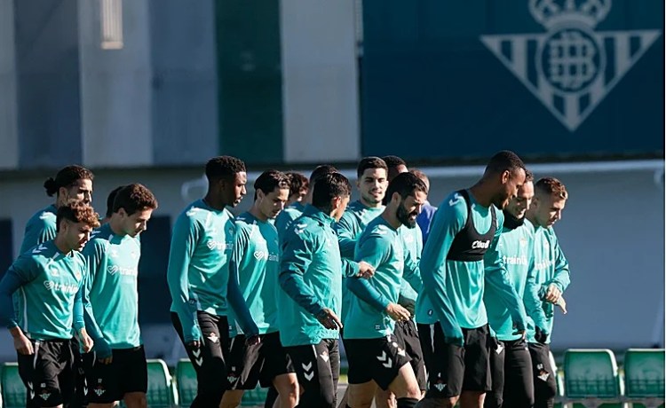 Alineaciones oficiales del Betis – Girona de LaLiga EA Sports 2025-2026: onces y banquillo de suplentes Alineaciones oficiales del Betis – Girona de LaLiga EA Sports 2025-2026: onces y banquillo de suplentes
