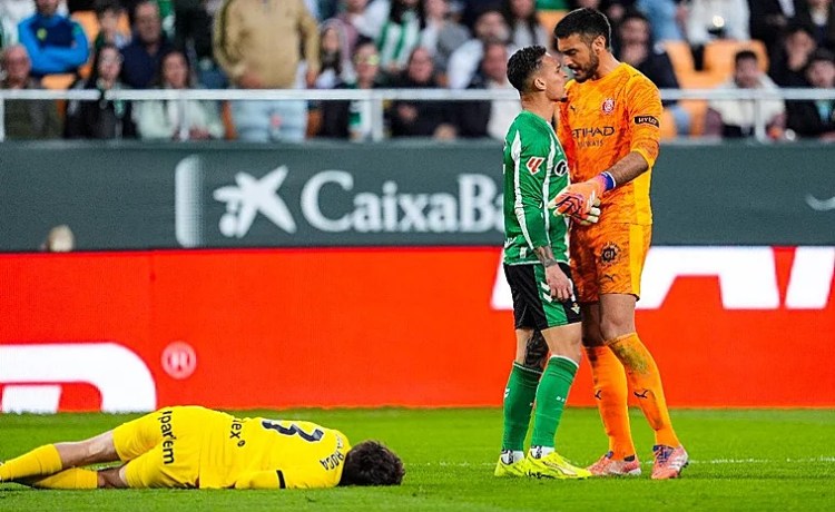 Apelación desestima el recurso del Betis y ratifica la sanción de Antony para el derbi; el club recurre al TAD para pedir la cautelar Apelación desestima el recurso del Betis y ratifica la sanción de Antony para el derbi; el club recurre al TAD para pedir la cautelar