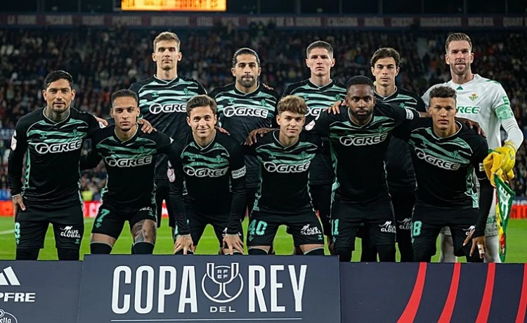 Torrent – Betis, las notas de los jugadores: Riquelme da un paso al frente Torrent – Betis, las notas de los jugadores: Riquelme da un paso al frente