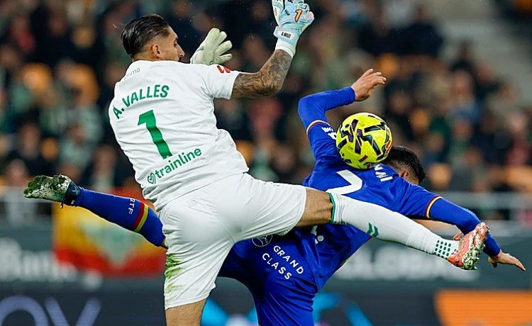 Valles, siete porterías a cero en quince partidos con el Betis Valles, siete porterías a cero en quince partidos con el Betis