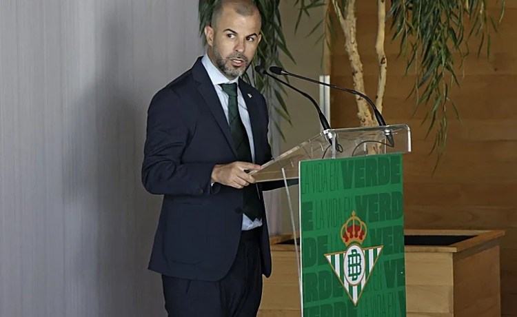 Manu Fajardo quiere más del Betis: «En LaLiga, en determinados partidos no hemos estado a la altura» Manu Fajardo quiere más del Betis: «En LaLiga, en determinados partidos no hemos estado a la altura»