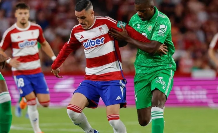 El Betis se centra ahora en el traspaso de William Carvalho> El Betis se centra ahora en el traspaso de William Carvalho>