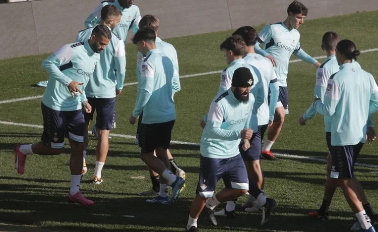 La lista de la Conference League: un rompecabezas para Pellegrini La lista de la Conference League: un rompecabezas para Pellegrini