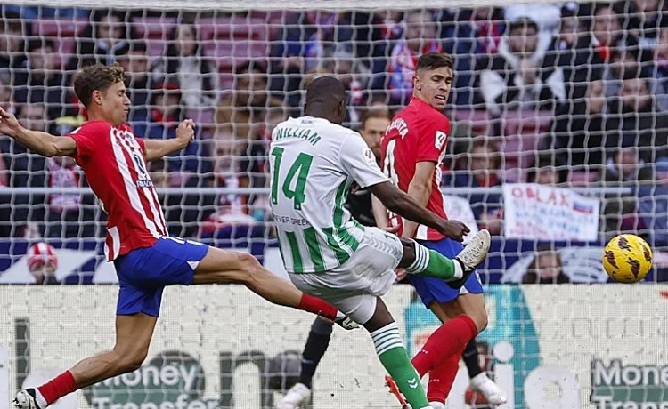 William Carvalho, gol en su partido 200 con el Betis William Carvalho, gol en su partido 200 con el Betis
