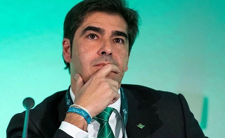 Haro sobre Ayoze: «Creemos que seguirá aquí, está feliz en el Betis» Haro sobre Ayoze: «Creemos que seguirá aquí, está feliz en el Betis»