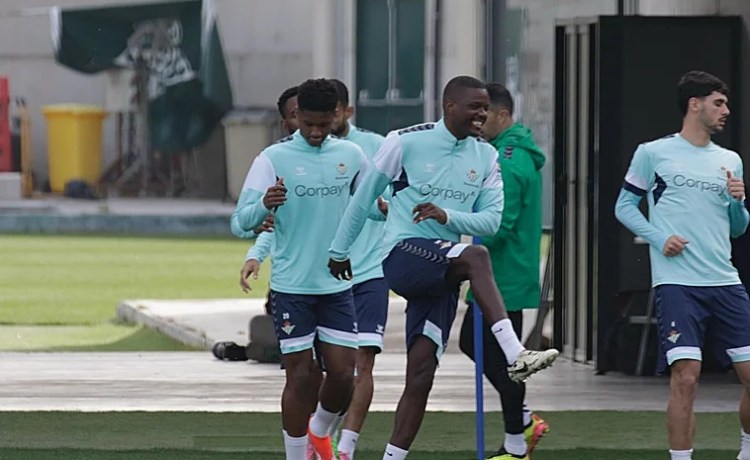El verano del adiós de William Carvalho El verano del adiós de William Carvalho