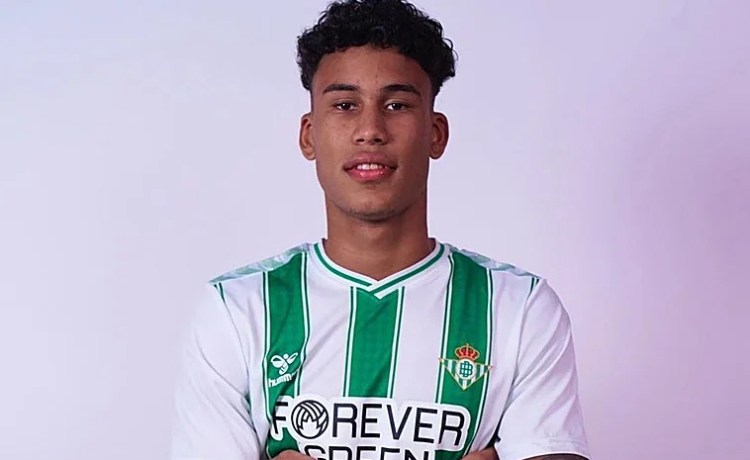 El Betis cierra la cesión de Álex Pérez al Inter de Milán El Betis cierra la cesión de Álex Pérez al Inter de Milán