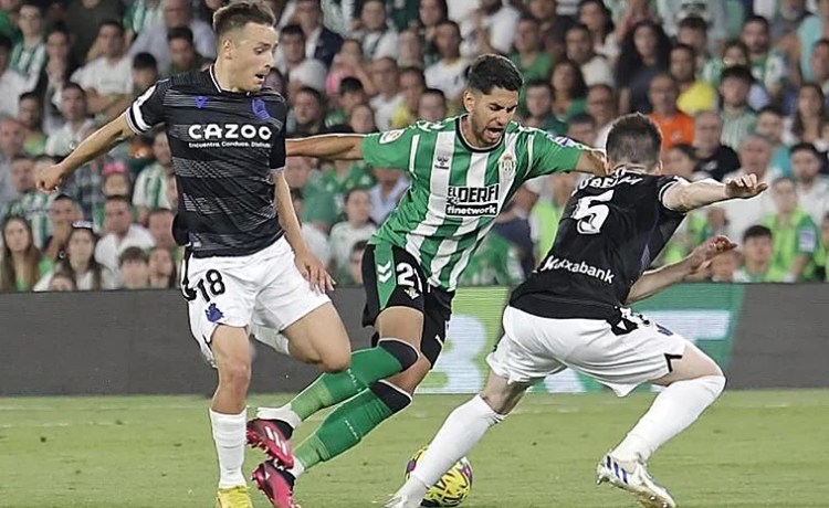 Incertidumbre en el Betis con Ayoze Incertidumbre en el Betis con Ayoze